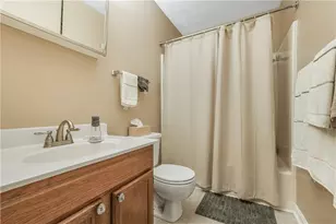7326 Green Meadow Dr, Imperial, PA 15126 - Photo 13