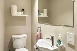930 Bellefonte St, Pittsburgh, PA 15232 - Photo 9
