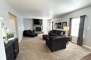 104 Riviera Dr, Ross Twp, PA 15229 - Photo 11