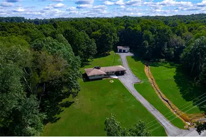 680 N Stone Base Rd, East Lackawannock Township, PA 16137 - Photo 13