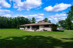 680 N Stone Base Rd, East Lackawannock Township, PA 16137 - Photo 5