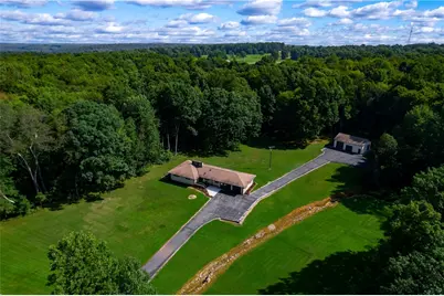 680 N Stone Base Rd, East Lackawannock Township, PA 16137 - Photo 11