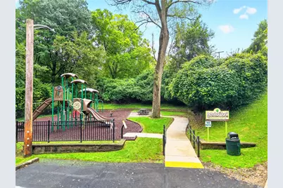 1112 Pennsbury Blvd, Pittsburgh, PA 15205 - Photo 21