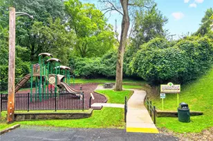 1112 Pennsbury Blvd, Pittsburgh, PA 15205 - Photo 21