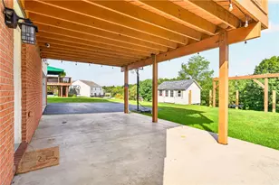 505 Blue Ridge Dr, Moon/Crescent Twp, PA 15108 - Photo 41