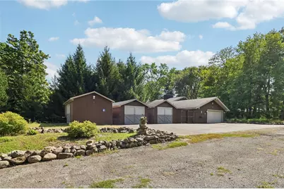 3132 Lake Road, North Beaver Township, PA 16102 - Photo 9
