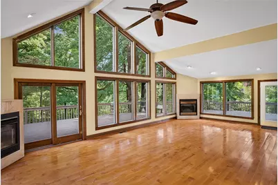 142 Riding Trail Ln, Pittsburgh, PA 15215 - Photo 17