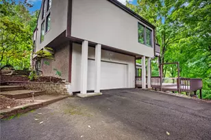 142 Riding Trail Ln, Pittsburgh, PA 15215 - Photo 3