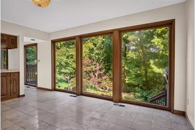 142 Riding Trail Ln, Pittsburgh, PA 15215 - Photo 9
