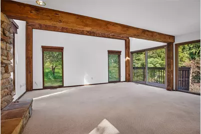 142 Riding Trail Ln, Pittsburgh, PA 15215 - Photo 11