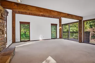 142 Riding Trail Ln, Pittsburgh, PA 15215 - Photo 11