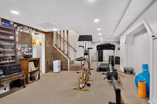 227 Hazel Dr Dr, Pittsburgh, PA 15228 - Photo 35