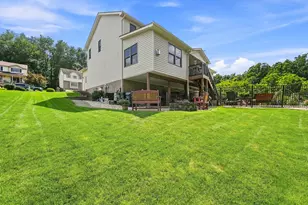 1089 Redoak Dr, Penn Twp, PA 15636 - Photo 43