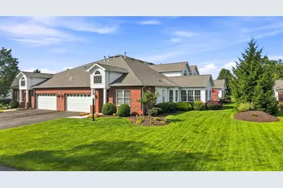3703 Senate Ct, Adams Township, PA 16059 - Photo 5