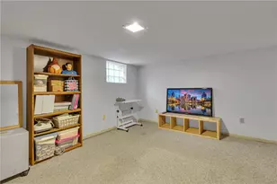 261 Geneva Dr, Center Township, PA 15001 - Photo 27