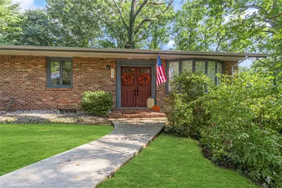 261 Geneva Dr, Center Township, PA 15001 - Photo 3