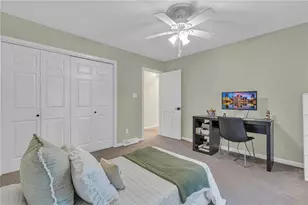 261 Geneva Dr, Center Township, PA 15001 - Photo 23