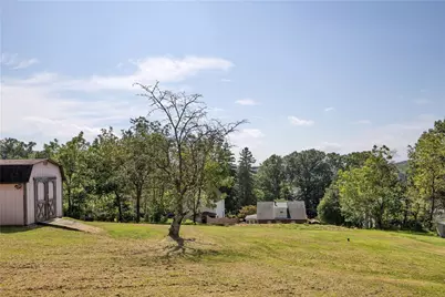404 Broad Street, Derry Boro, PA 15627 - Photo 31