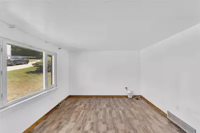 404 Broad Street, Derry Boro, PA 15627 - Photo 5
