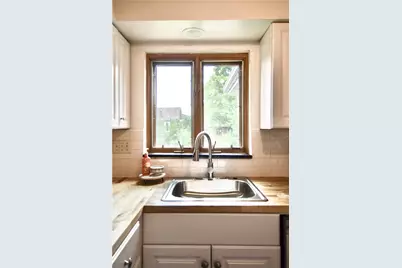 3056 Earlsmere Ave, Pittsburgh, PA 15216 - Photo 11