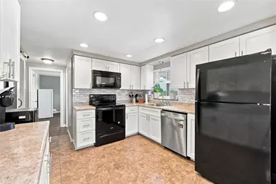 1152 Skyline Drive, Hempfield Township, PA 15601 - Photo 5