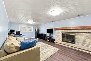 1152 Skyline Dr, Hempfield Township, PA 15601 - Photo 19