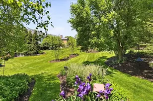 237 Merion Dr, Pittsburgh, PA 15228 - Photo 33