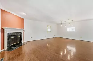 237 Merion Dr, Pittsburgh, PA 15228 - Photo 7