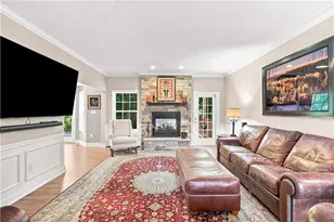 1038 Blackberry Dr, Pittsburgh, PA 15143 - Photo 5