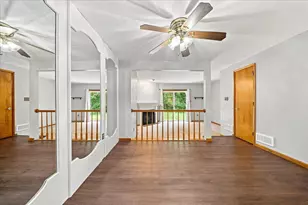 109 Spruce Ct, Ross Twp, PA 15229 - Photo 5