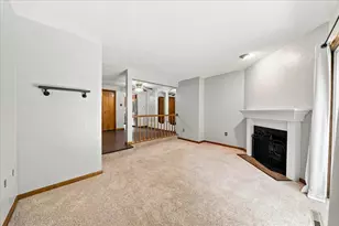 109 Spruce Ct, Ross Twp, PA 15229 - Photo 9