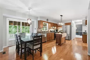 17 Colony Oaks Dr, Pittsburgh, PA 15209 - Photo 11