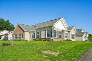 2102 S Links Ave, Center Township, PA 16001 - Photo 3