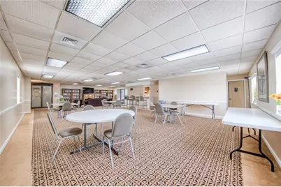 5600 Munhall Rd #302, Pittsburgh, PA 15217 - Photo 43