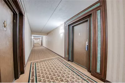 5600 Munhall Rd #302, Pittsburgh, PA 15217 - Photo 9