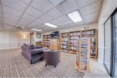5600 Munhall Rd #302, Pittsburgh, PA 15217 - Photo 41