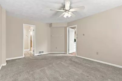7049 Clubview Dr, South Fayette, PA 15017 - Photo 15