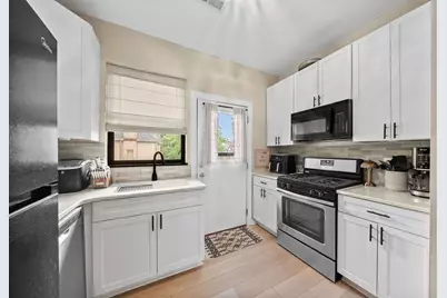 5611 Elmer Street #202, Pittsburgh, PA 15232 - Photo 15