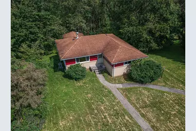 194 Woodridge Dr, Brighton Township, PA 15009 - Photo 3