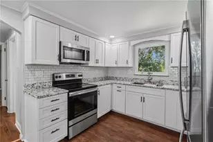 1021 5th St, Baden, PA 15005 - Photo 9