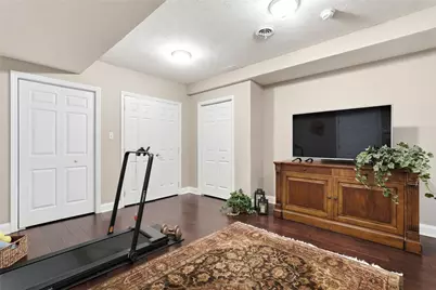 2372 Hilltop Rd, Collier Township, PA 15142 - Photo 33