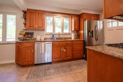 131 E Bruceton Rd, Pittsburgh, PA 15236 - Photo 11