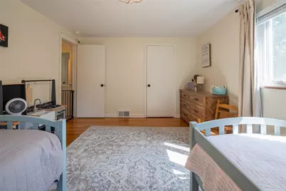 131 E Bruceton Rd, Pittsburgh, PA 15236 - Photo 21
