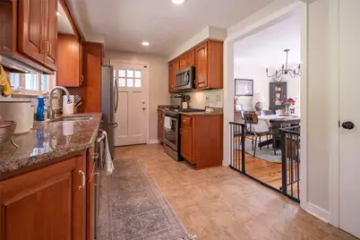 131 E Bruceton Rd, Pittsburgh, PA 15236 - Photo 13