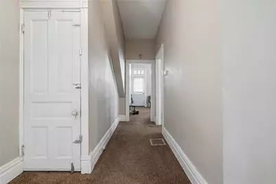 5746 Howe St, Pittsburgh, PA 15232 - Photo 3