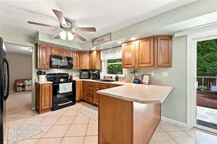 118 Mayberry Ln, Unity Township, PA 15650 - Photo 5