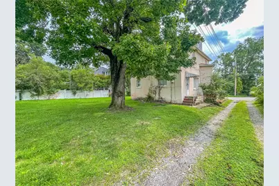 309 Phillips St, New Castle, PA 16101 - Photo 7