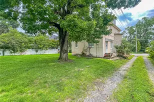 309 Phillips St, New Castle, PA 16101 - Photo 7