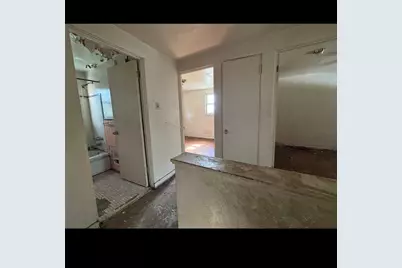 2526 Bedford Ave, Pittsburgh, PA 15219 - Photo 13
