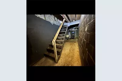 2526 Bedford Ave, Pittsburgh, PA 15219 - Photo 9